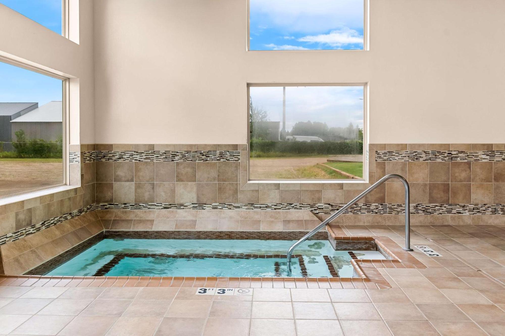 Heartland Inn & Suites, Surestay Collection By Best Western Park Rapids Εξωτερικό φωτογραφία
