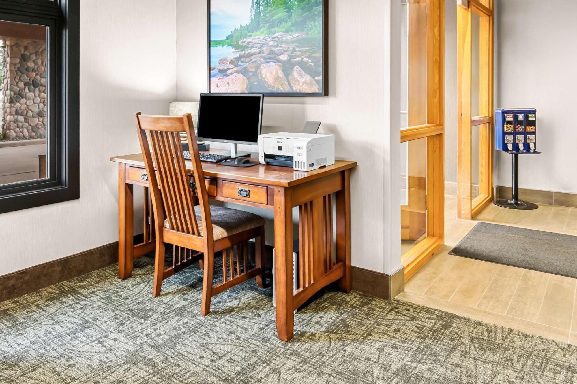 Heartland Inn & Suites, Surestay Collection By Best Western Park Rapids Εξωτερικό φωτογραφία